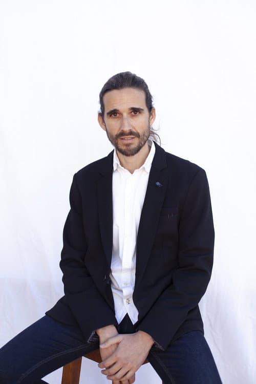 Gustavo León