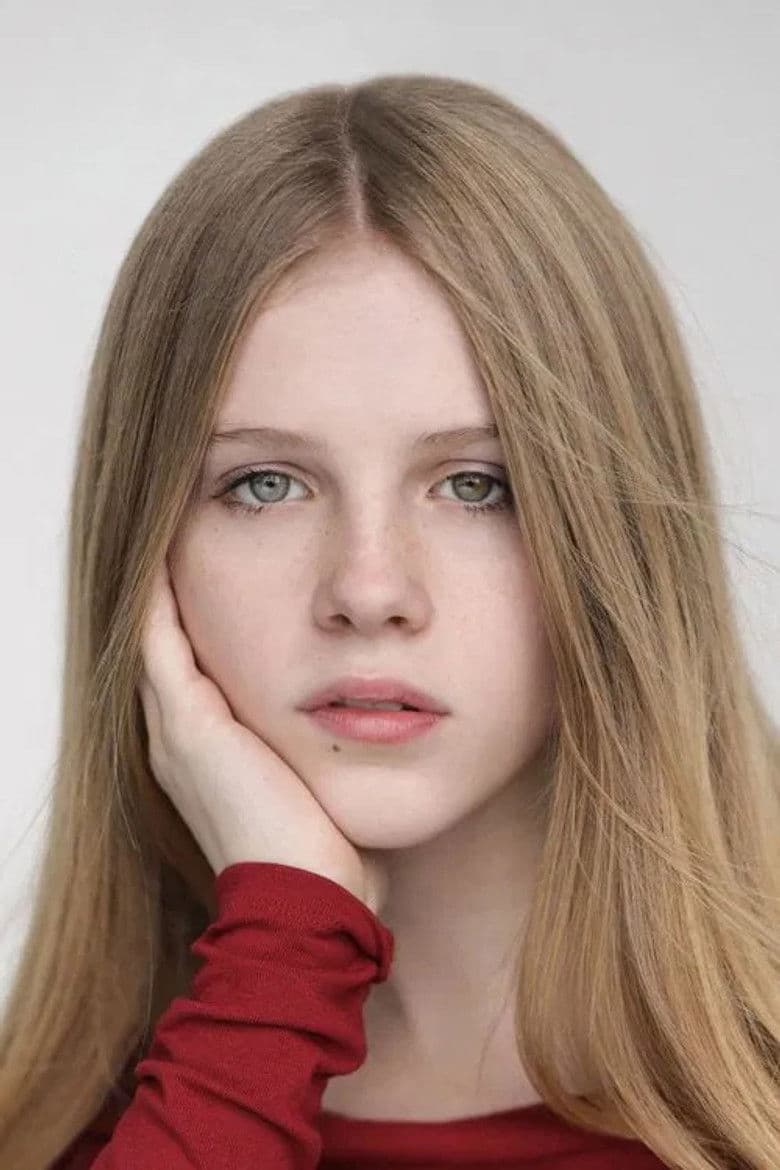 Alyla Browne