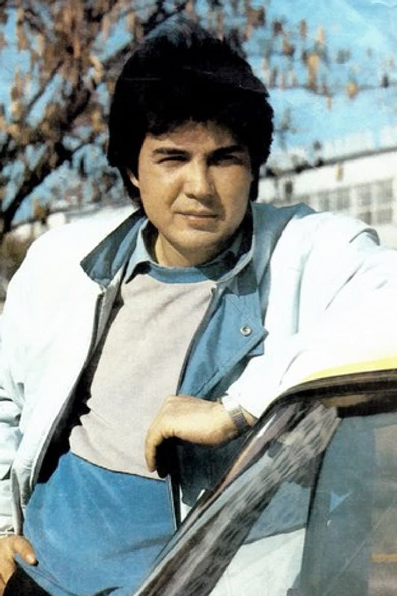 Iskander Akhmar