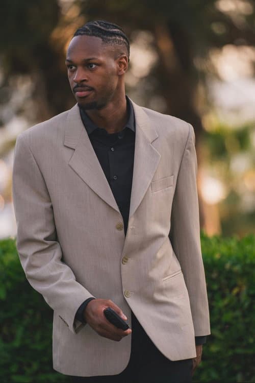 Joel ayayi